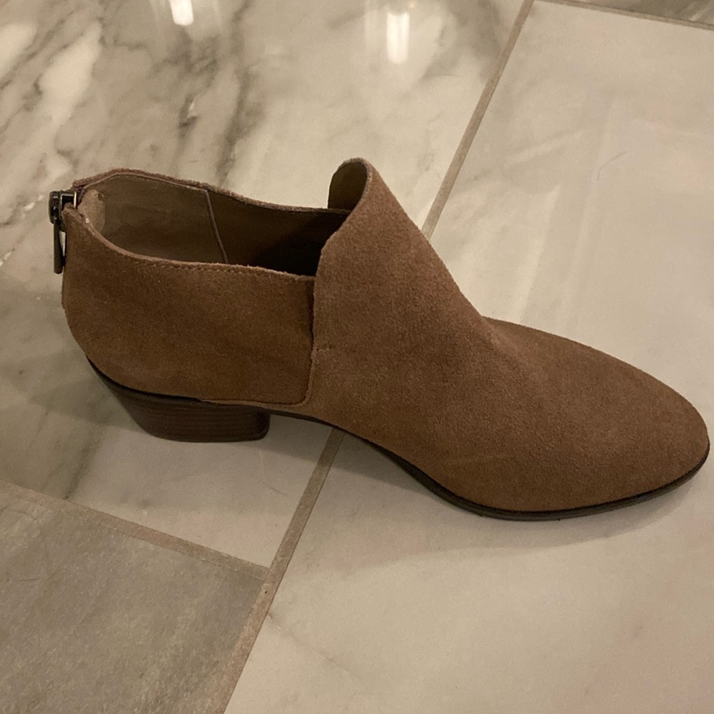Donald Pliner Carie Taupe Booties